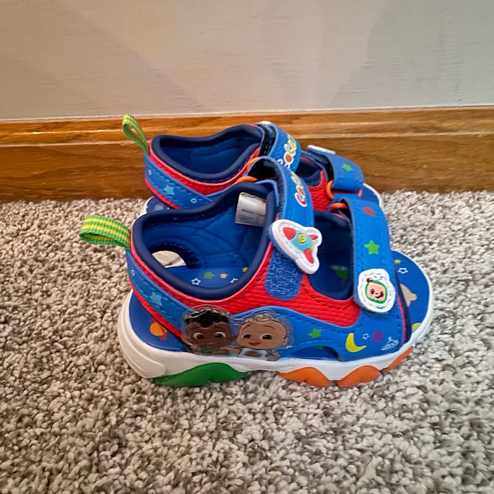 Cocomelon Sandals Toddler Boy Size 5